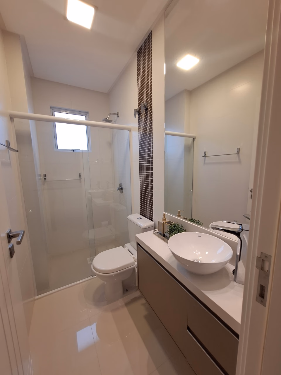 Apartamento 3 suítes em Meia Praia — Meia Praia, Itapema