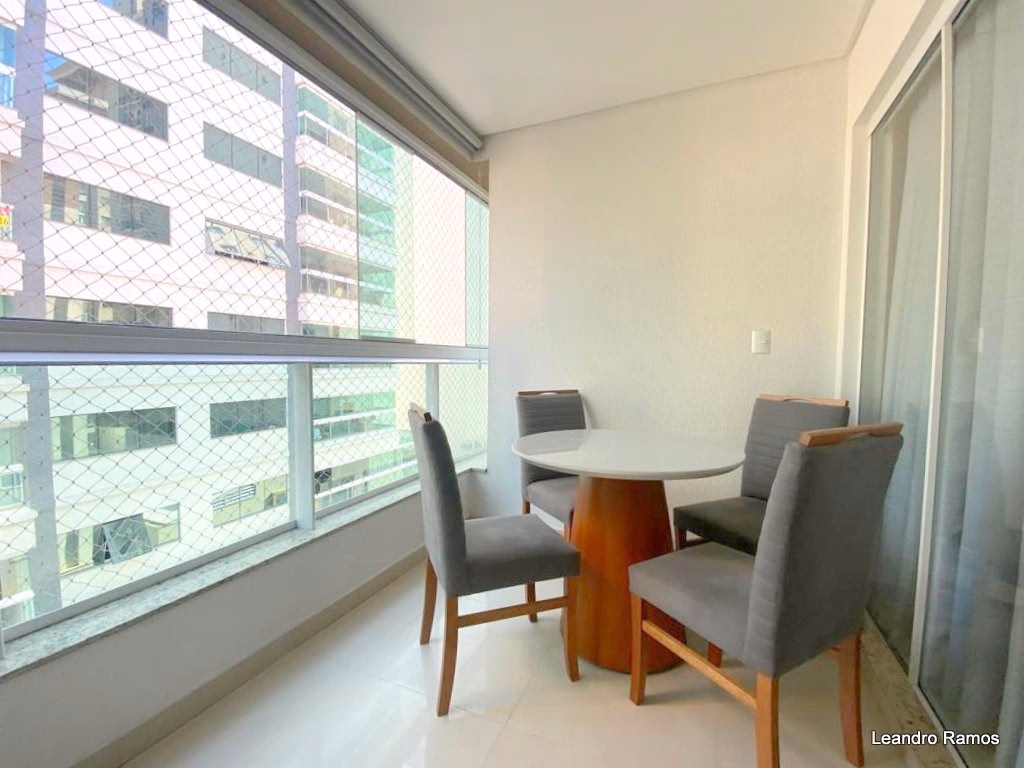 Apartamento 3 suítes em Meia Praia — Meia Praia, Itapema