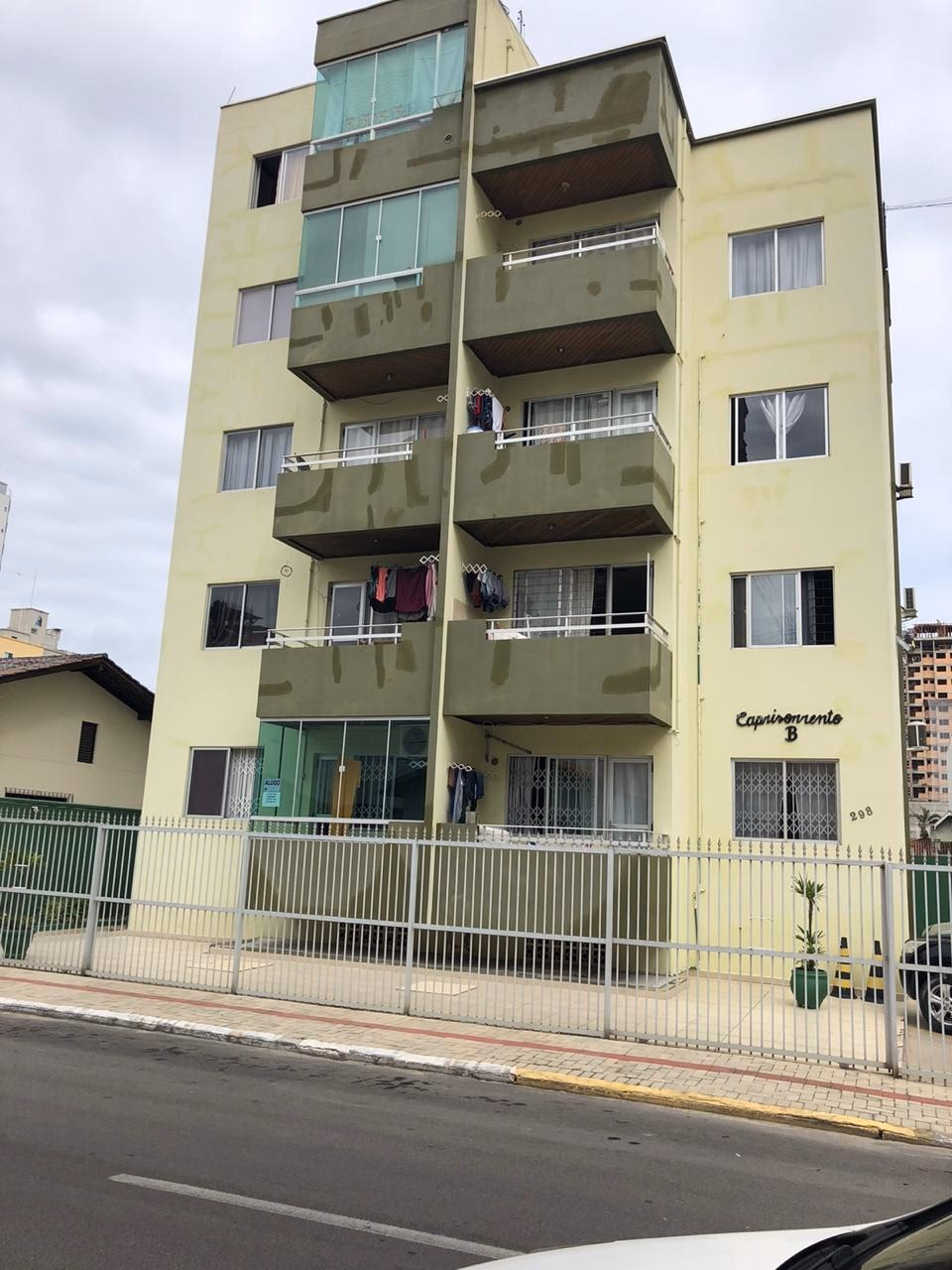 Caprisorrento Residencial — Meia Praia
