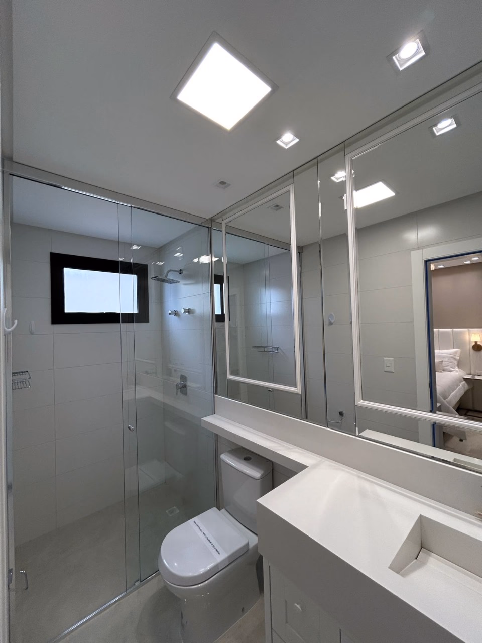 Apartamento 4 suítes em Meia Praia — Meia Praia, Itapema