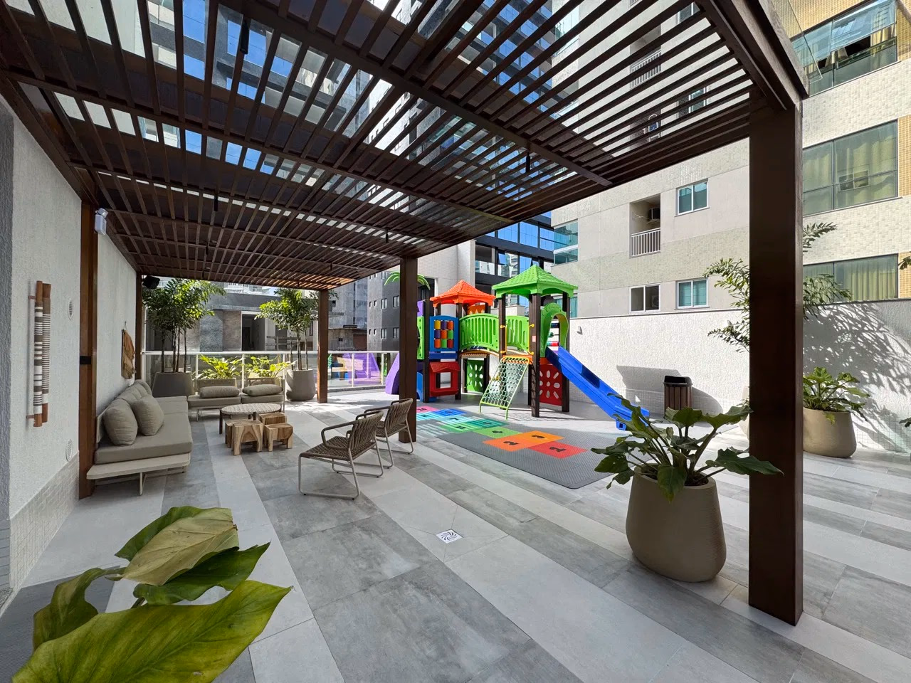 El Elyon - Rua 256, Bairro Meia Praia, Itapema - SC (17)