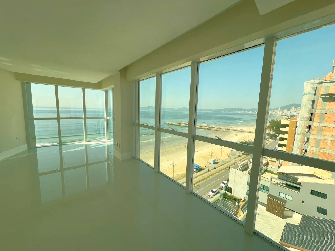 Apartamento 4 suítes em Centro — Centro, Itapema