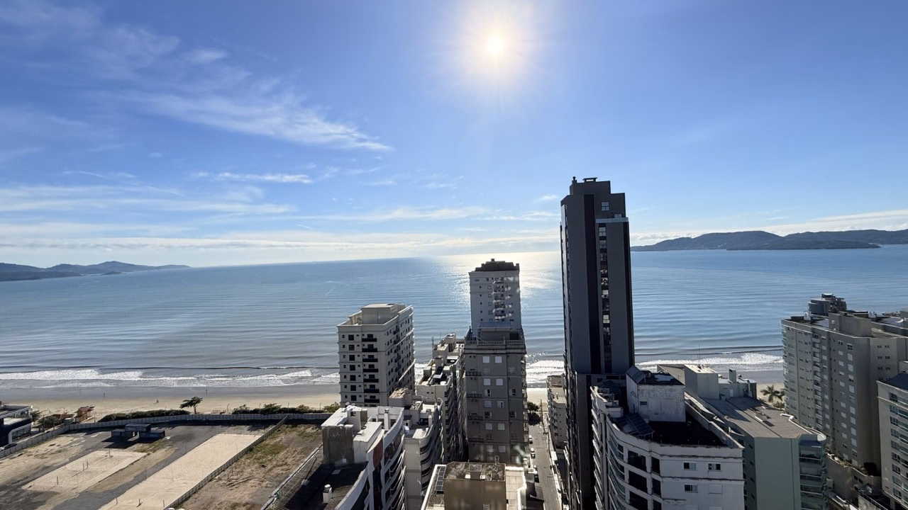 Cobertura 5 suítes em Meia Praia — Meia Praia, Itapema