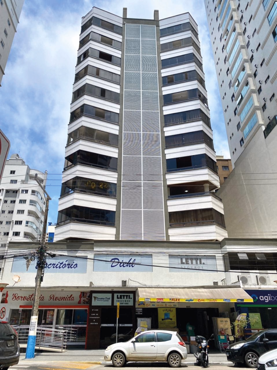 Caiobá Residencial — Meia Praia