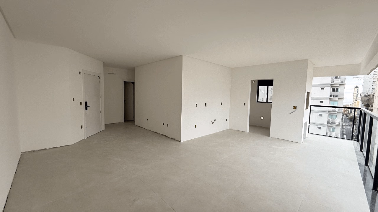 Apartamento 3 suítes em Meia Praia — Meia Praia, Itapema