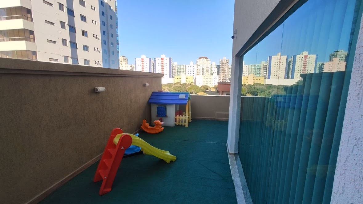 Apartamento mobiliado no Grand Palazzo a venda em Meia Praia, Itapema