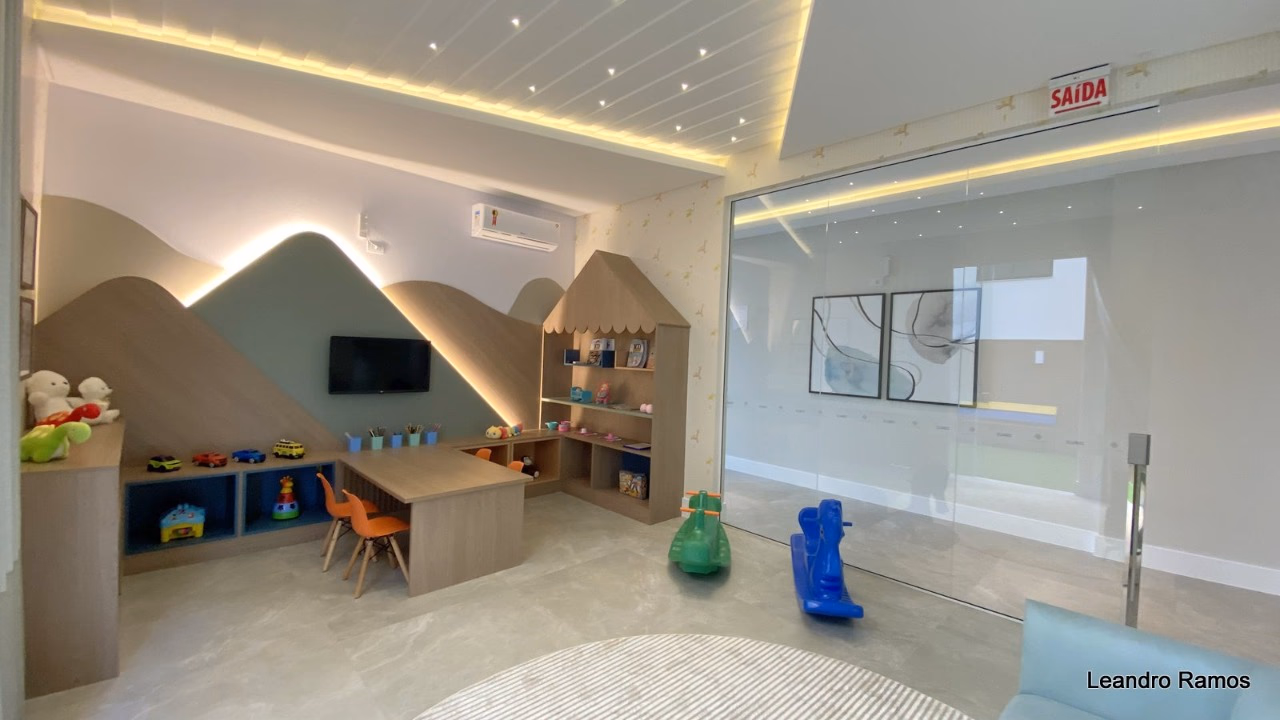 Residencial Porto Vila a venda em Meia Praia (8)