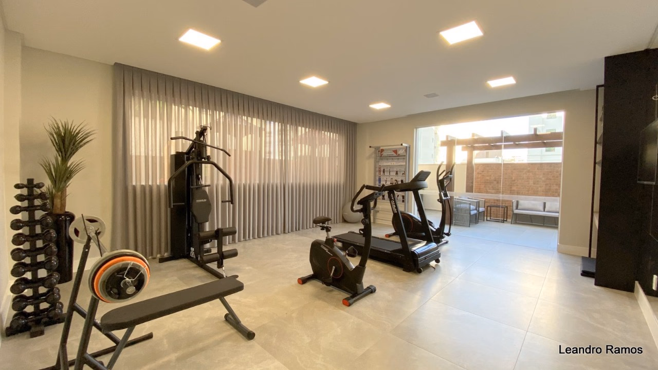 Residencial Porto Vila a venda em Meia Praia (12)
