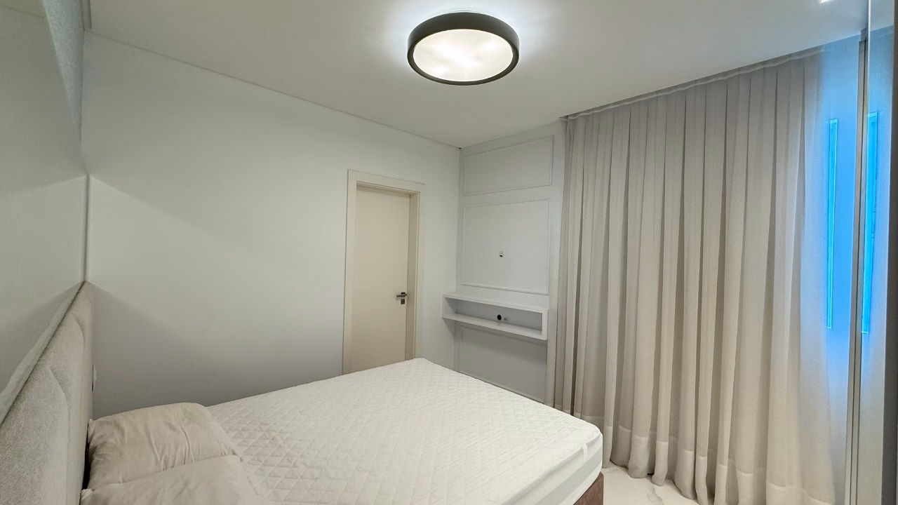Apartamento 4 suítes em Meia Praia — Meia Praia, Itapema
