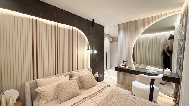 Apartamento 4 suítes em Meia Praia — Meia Praia, Itapema