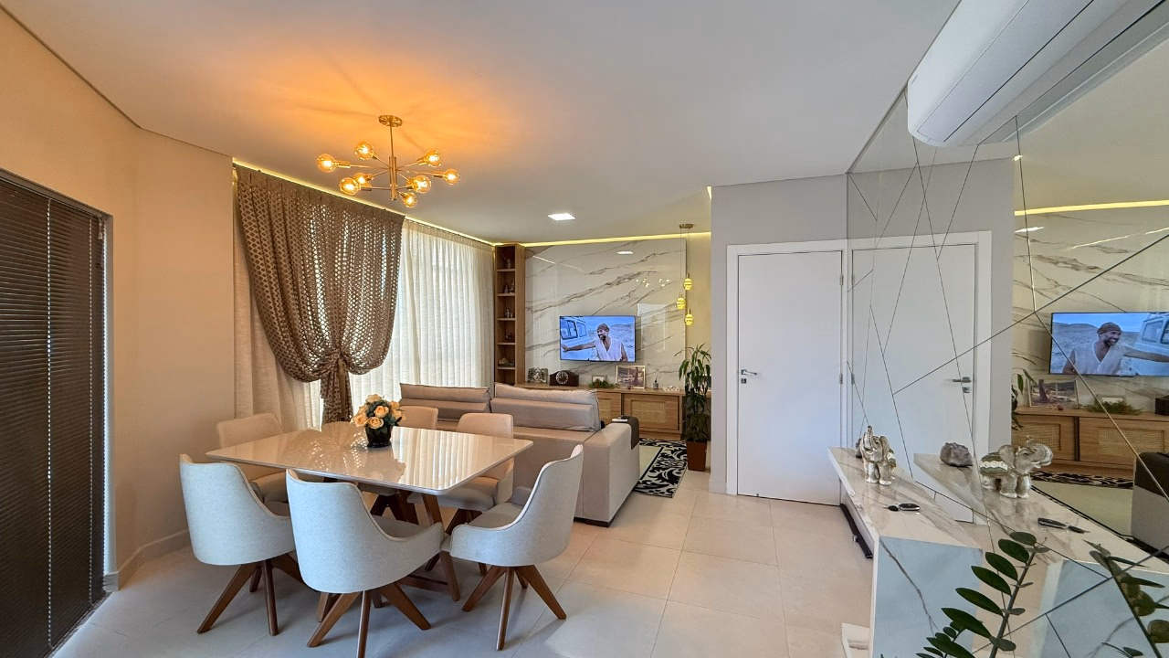 Apartamento 3 suítes em Meia Praia — Meia Praia