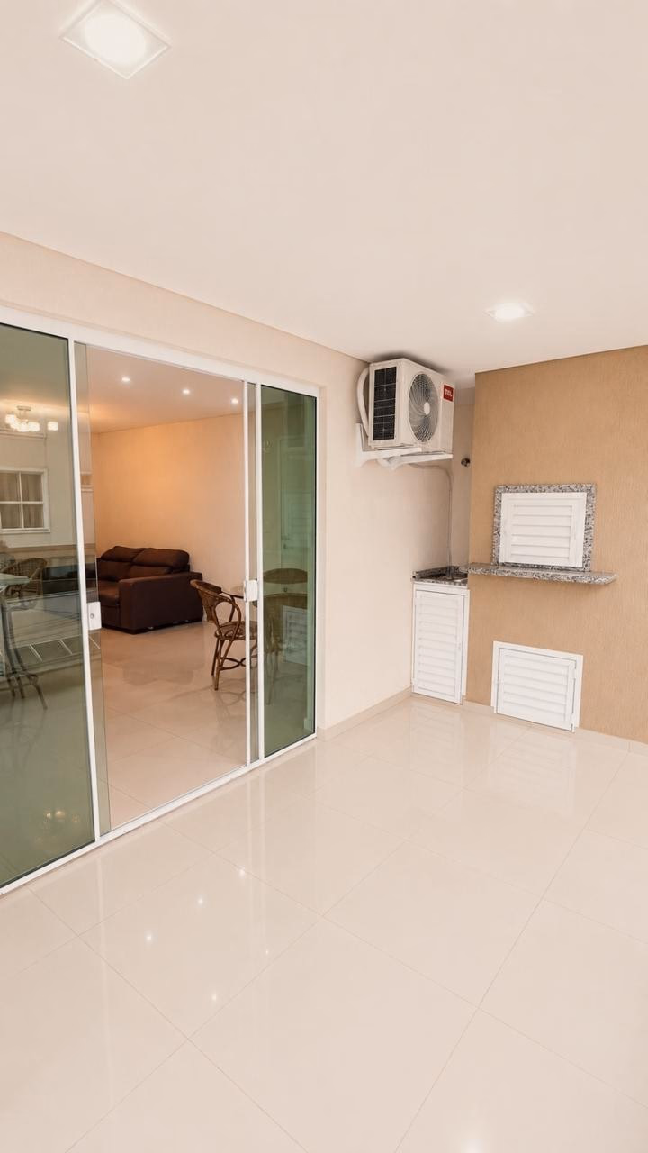 Apartamento 2 suítes em Meia Praia — Meia Praia, Itapema