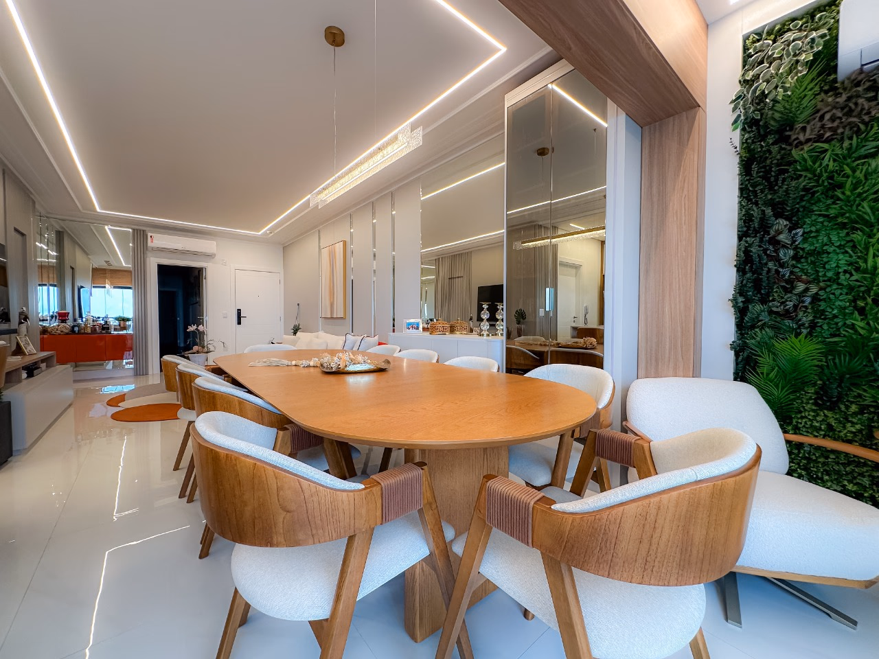 Apartamento 4 suítes em Centro — Centro, Itapema