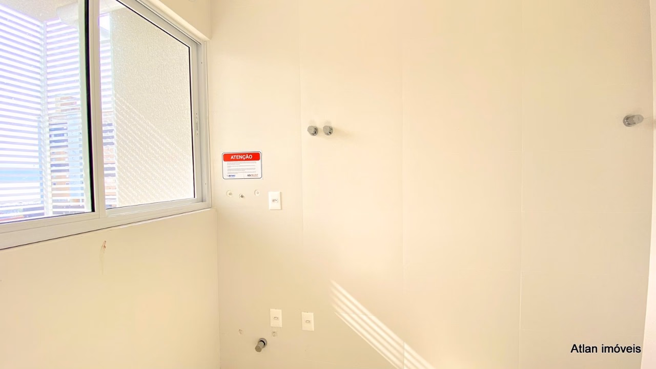 Apartamento 3 suítes em Meia Praia — Meia Praia, Itapema