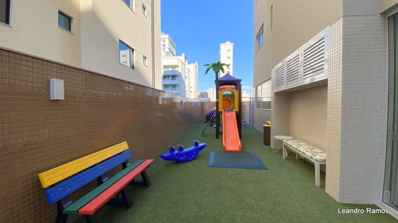 Residencial Porto Vila a venda em Meia Praia (9)