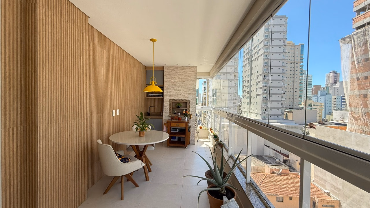 Apartamento 3 suítes em Meia Praia — Meia Praia, Itapema