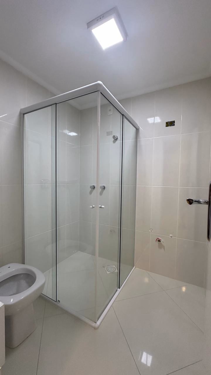 Apartamento 4 suítes em Meia Praia — Meia Praia, Itapema