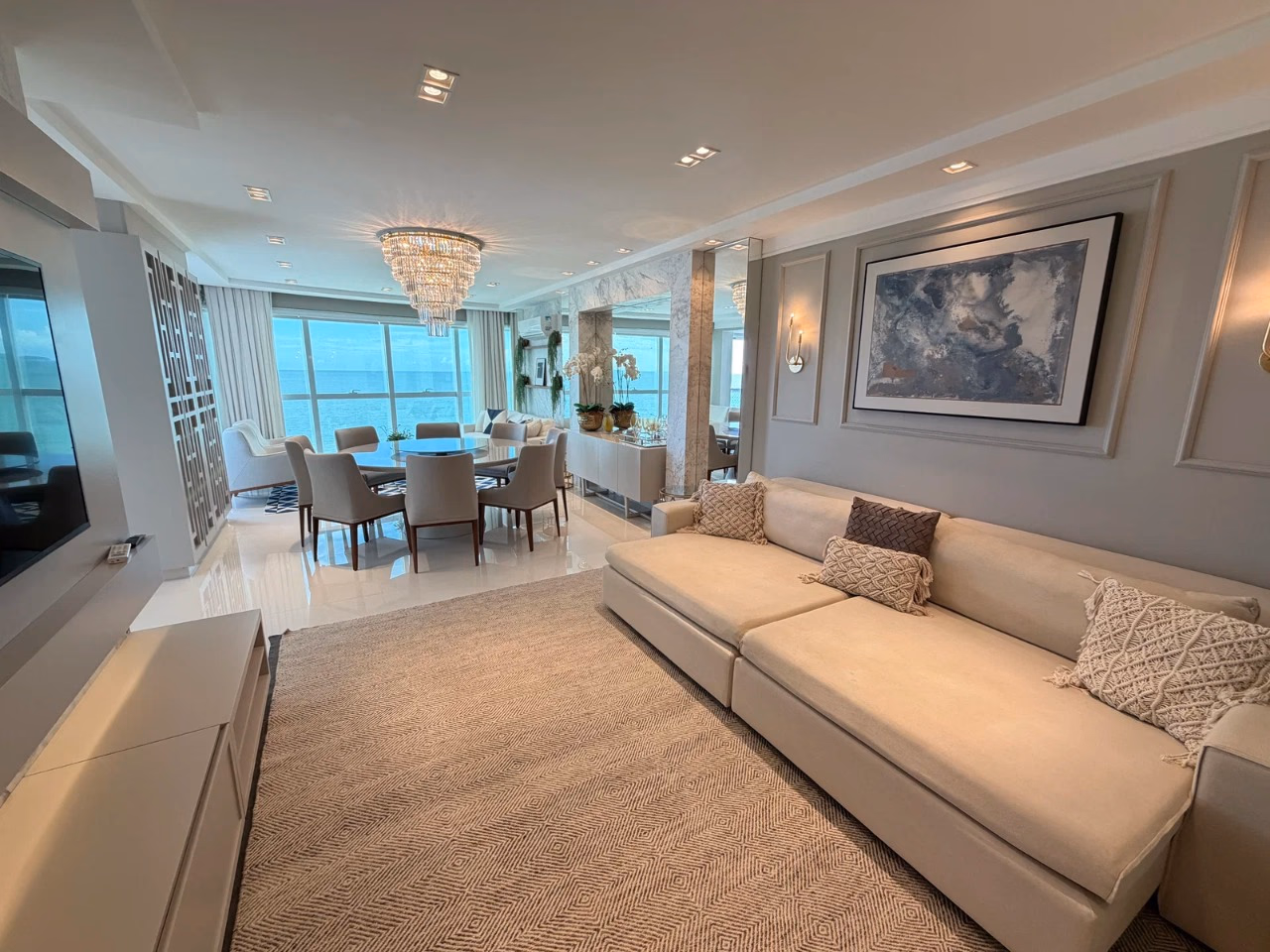 Apartamento 4 suítes em Meia Praia — Meia Praia, Itapema