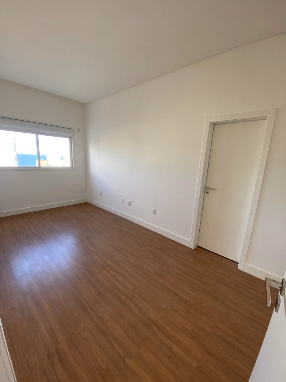 Apartamento 4 suítes em Meia Praia — Meia Praia, Itapema