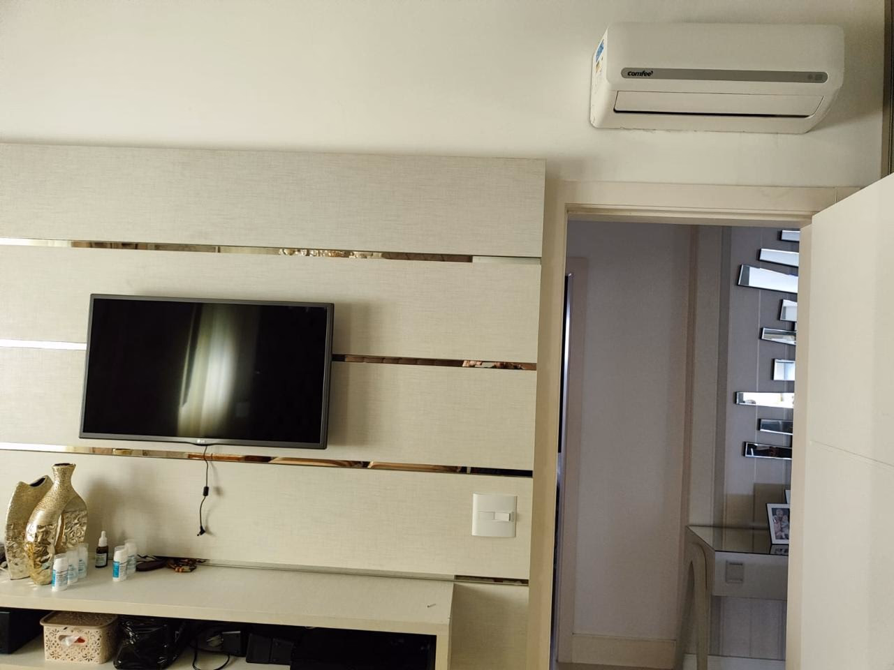 Apartamento 4 suítes em Meia Praia — Meia Praia, Itapema
