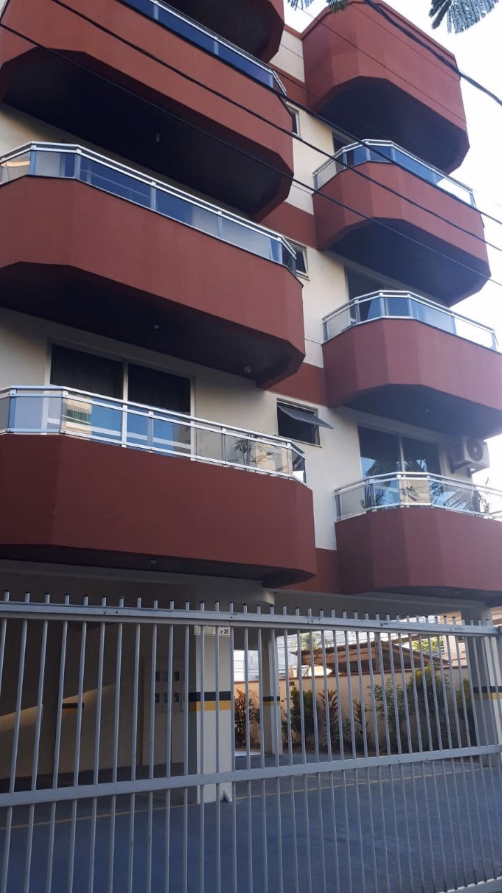 Claudir Residence — Meia Praia