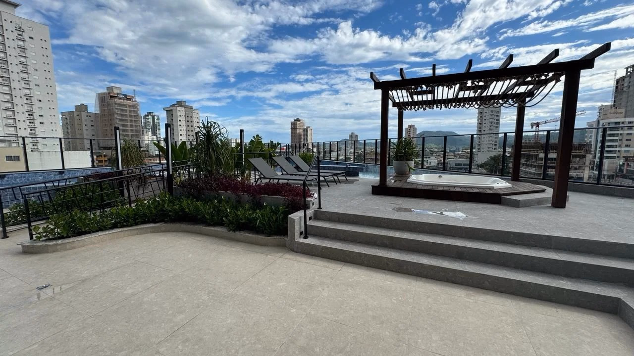 Residencial Zurich, Rua 212, Bairro Meia Praia, Itapema - SC (3)