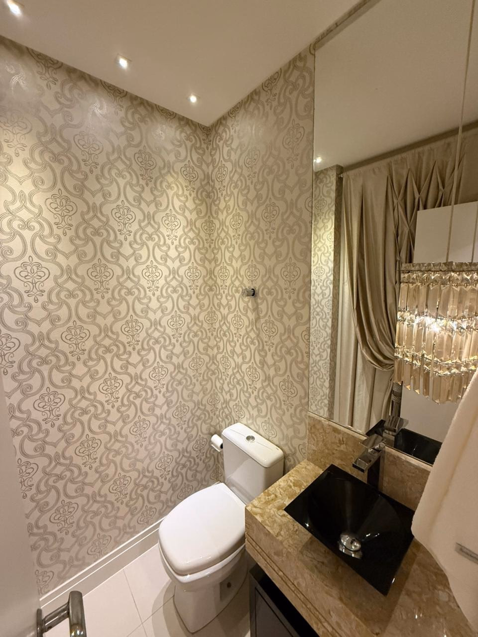 Apartamento 3 suítes em Meia Praia — Meia Praia, Itapema