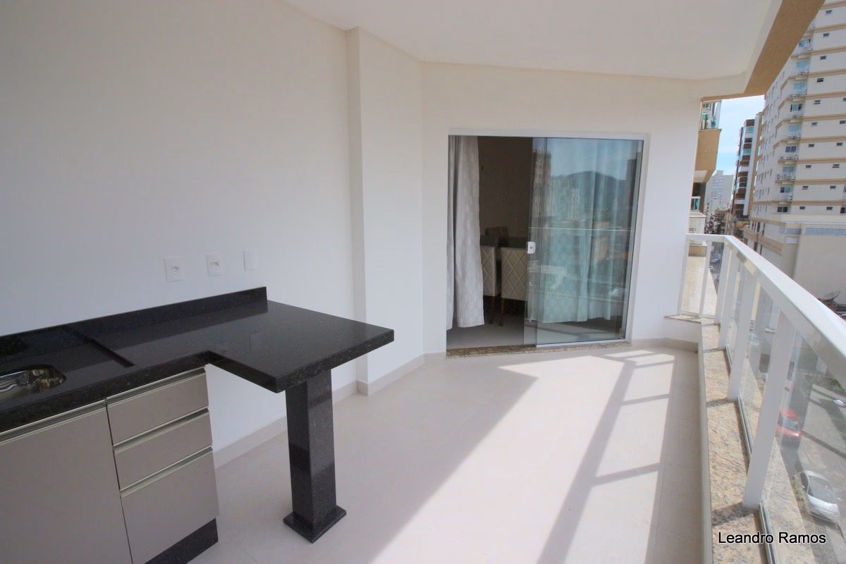 Apartamento 3 suítes em Meia Praia — Meia Praia, Itapema