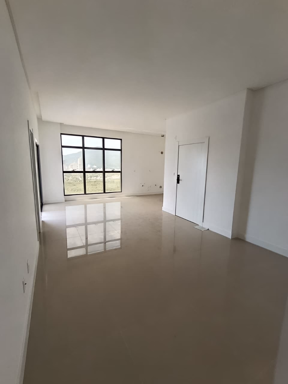 Apartamento 3 suítes em Meia Praia — Meia Praia, Itapema
