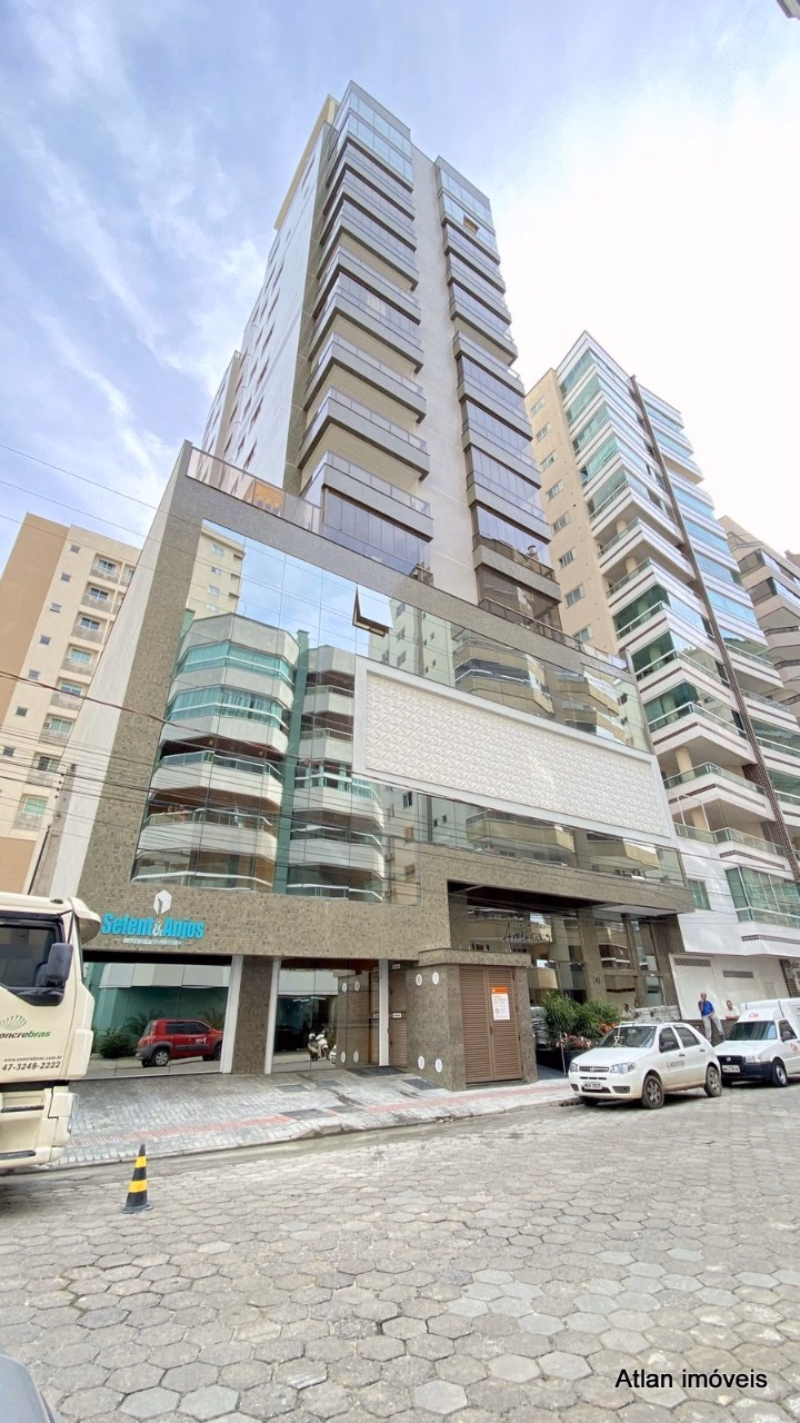 Jardim das Américas Residence — Meia Praia