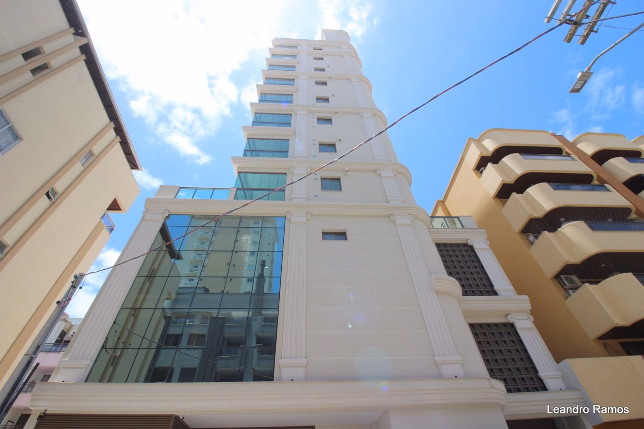 Dona Delma Residencial — Meia Praia