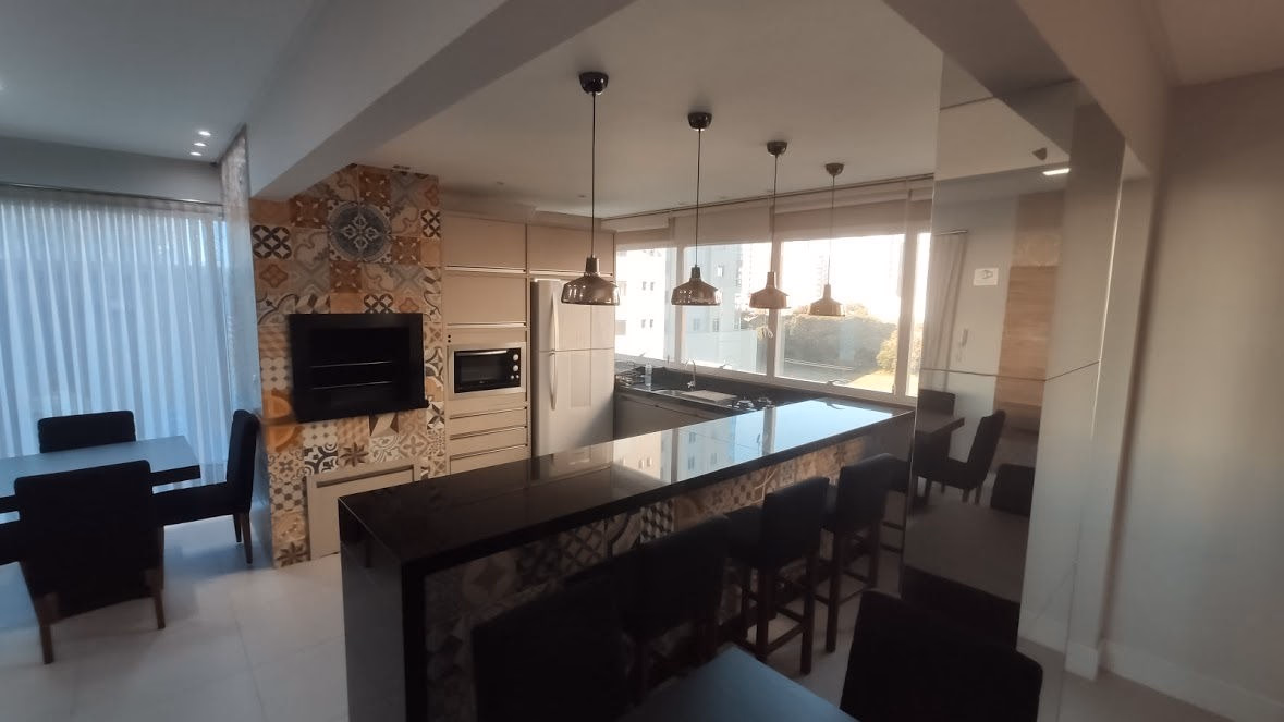 Apartamento mobiliado no Grand Palazzo a venda em Meia Praia, Itapema