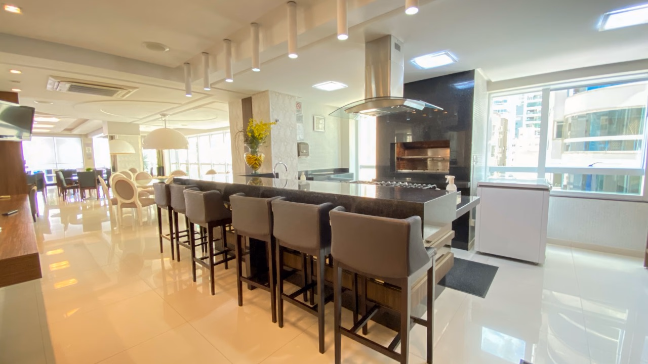 Apartamento a venda em Meia Prai, Itapema (37)