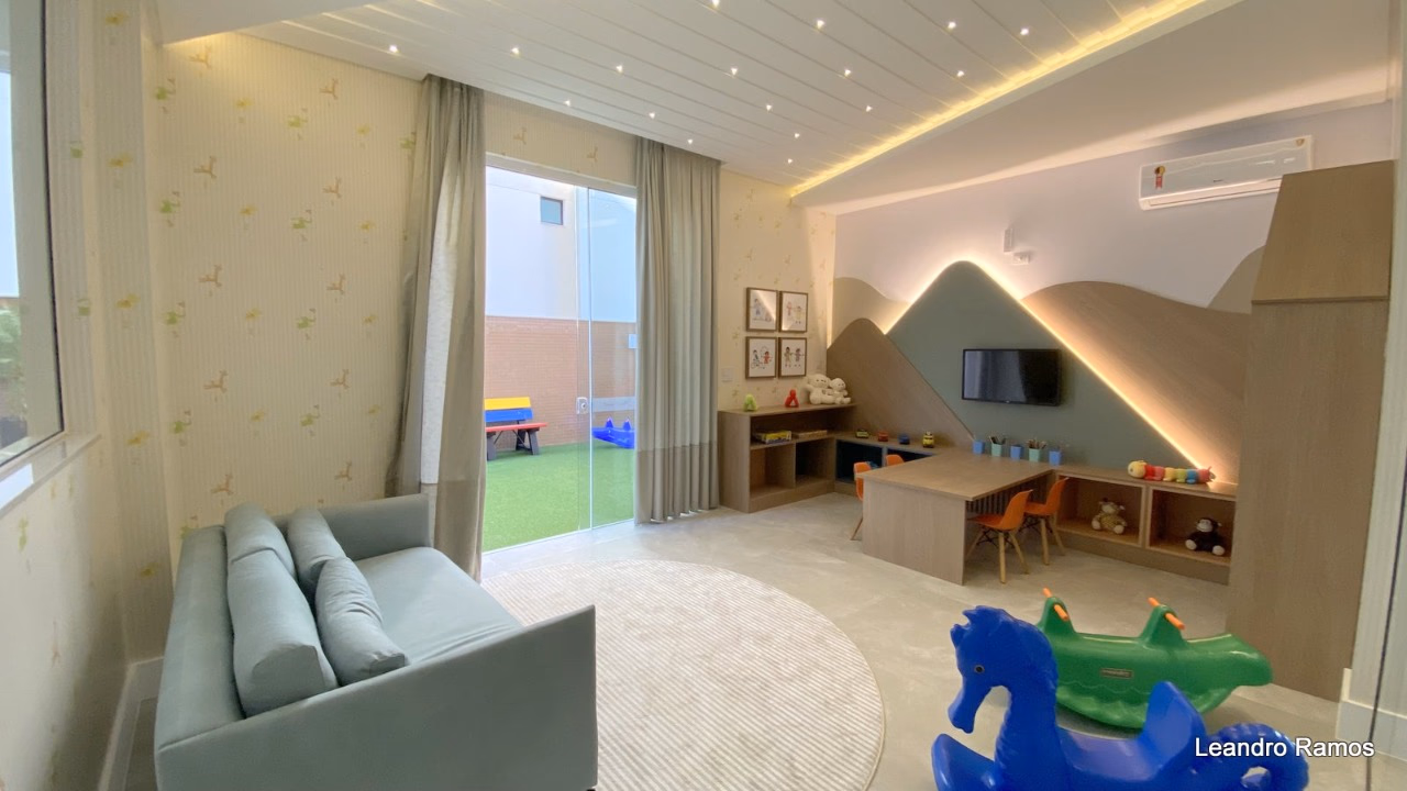 Residencial Porto Vila a venda em Meia Praia (7)