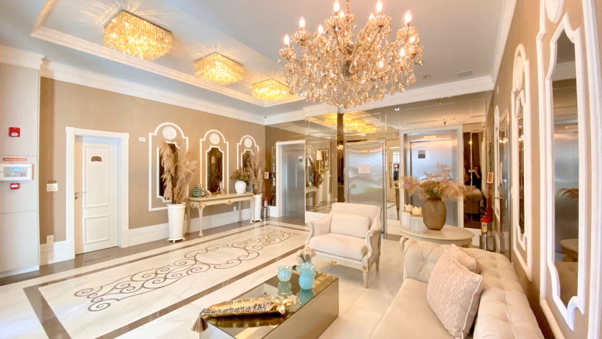 Toulon Palace Residence — Meia Praia