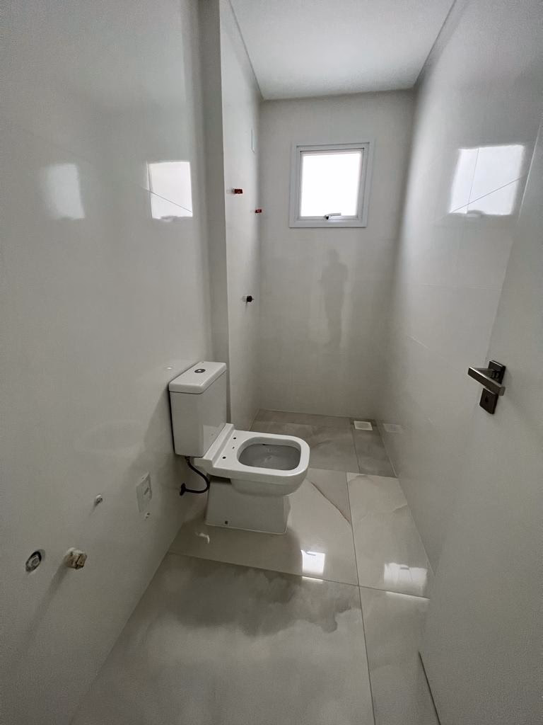 Apartamento 4 suítes em Meia Praia — Meia Praia, Itapema