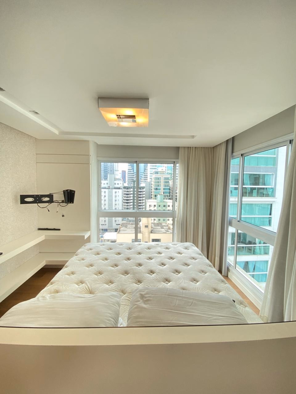 Apartamento 5 quartos em Meia Praia — Meia Praia, Itapema