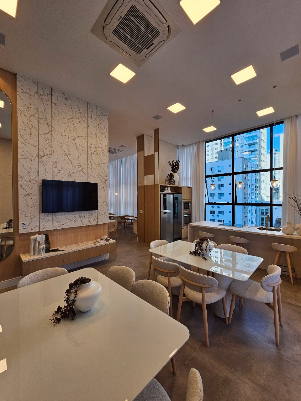Residencial Brooklyn Tower - Rua 236, Bairro Meia Praia, Itapema - SC (7)