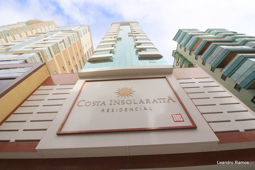 Costa Insolaratta Residencial — Meia Praia