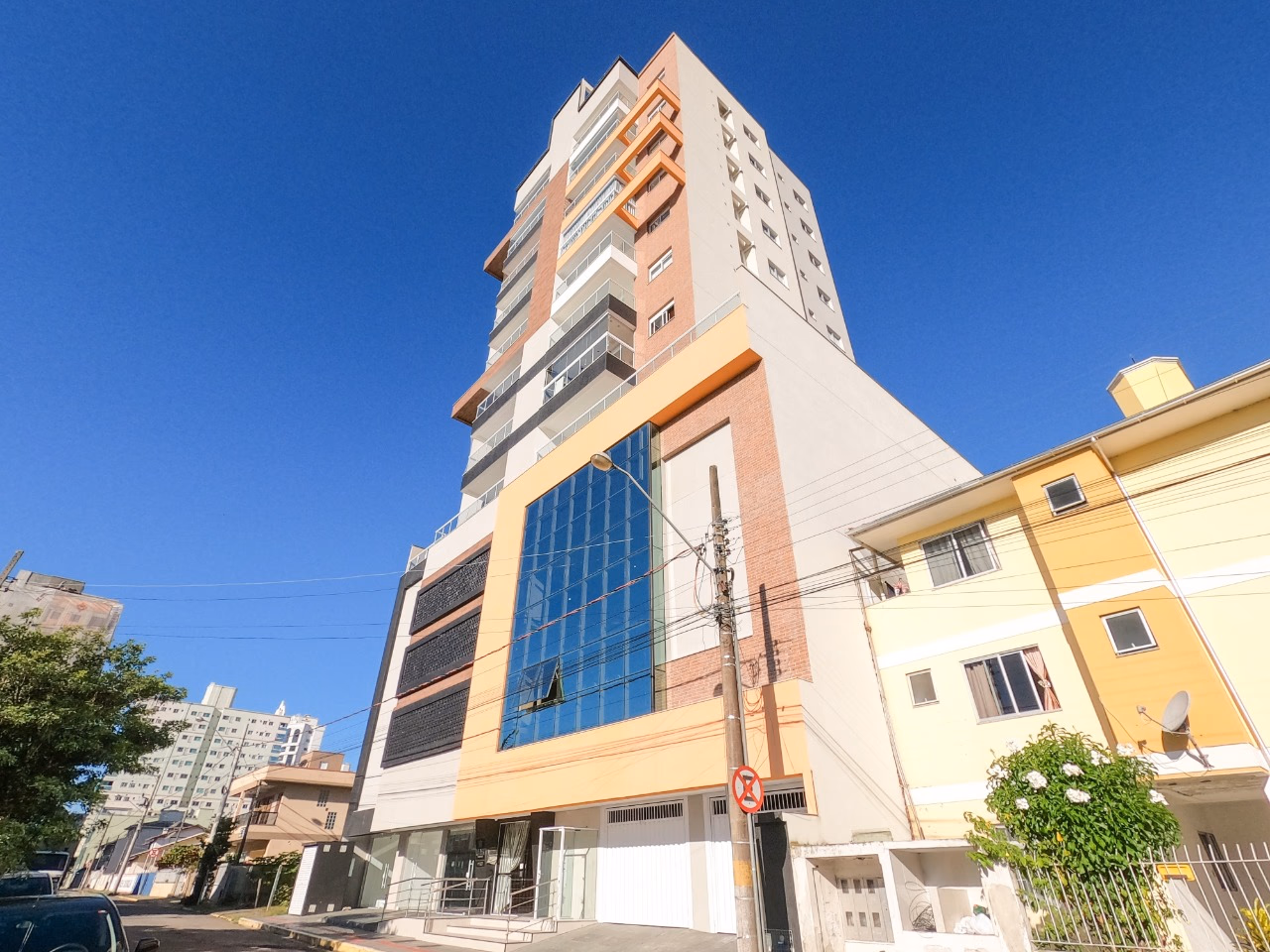 La Mar Residencial — Meia Praia