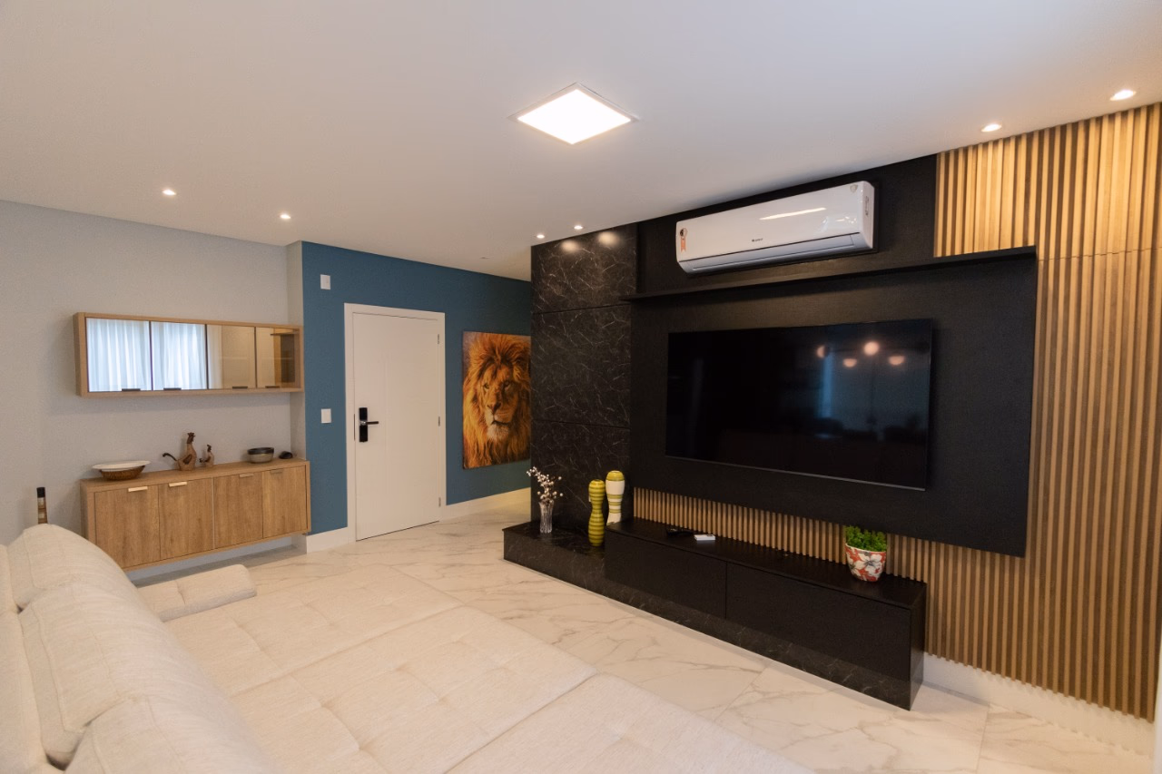 Apartamento 3 suítes em Meia Praia — Meia Praia, Itapema