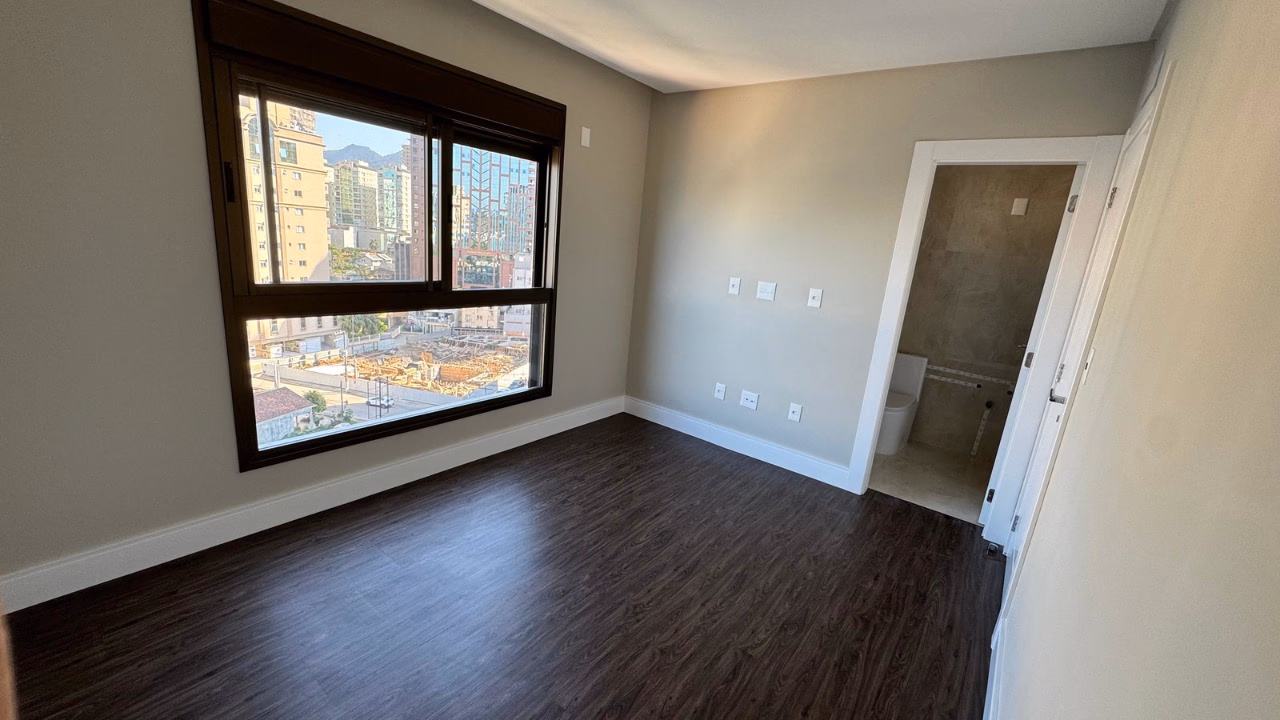 Apartamento 4 suítes em Centro — Centro, Itapema