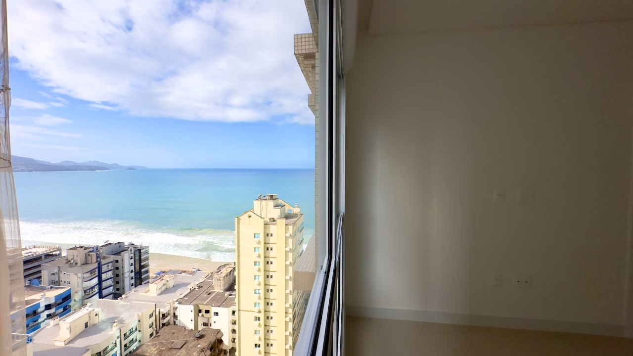 Apartamento 4 suítes em Meia Praia — Meia Praia, Itapema