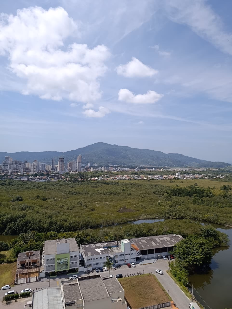 Apartamento 3 suítes em Meia Praia — Meia Praia, Itapema