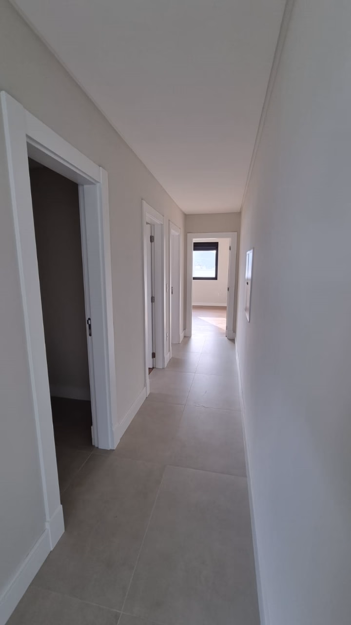 Apartamento 3 suítes em Meia Praia — Meia Praia, Itapema