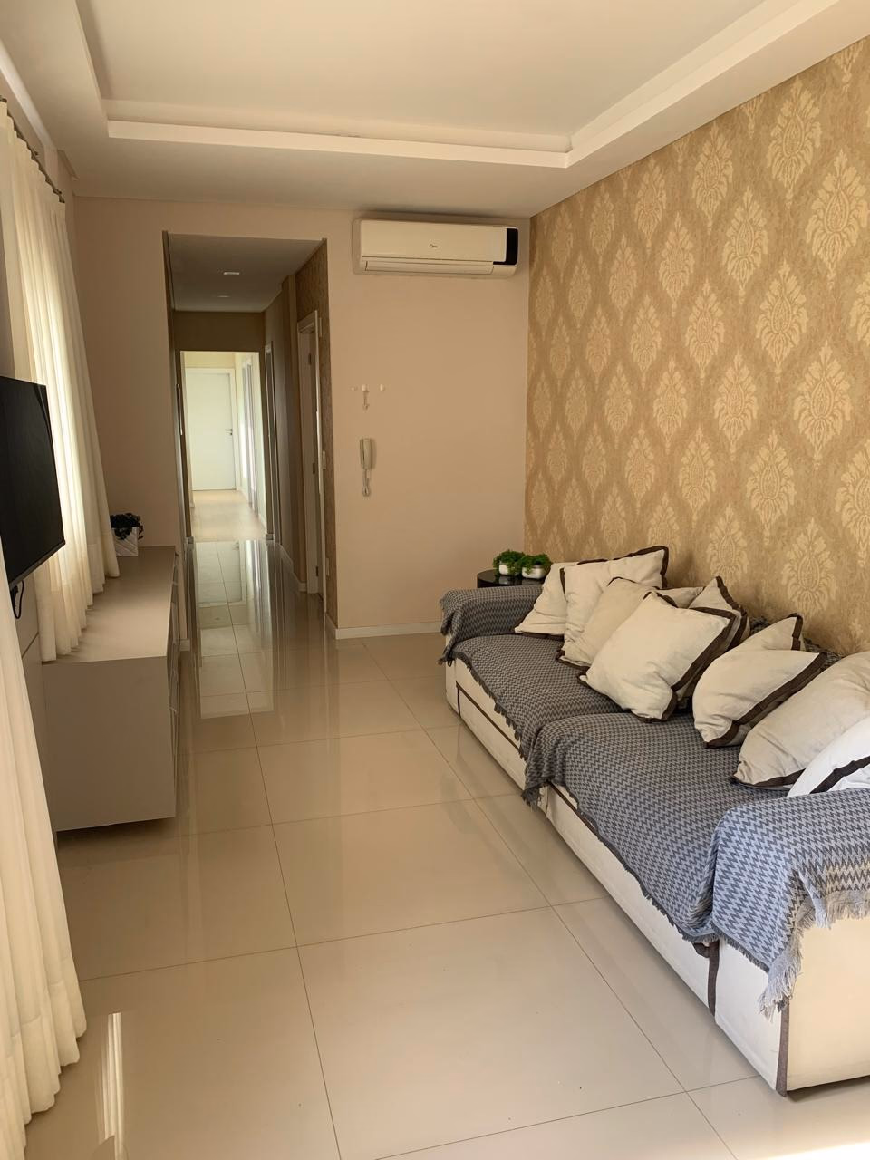 Apartamento 3 suítes em Meia Praia — Meia Praia, Itapema