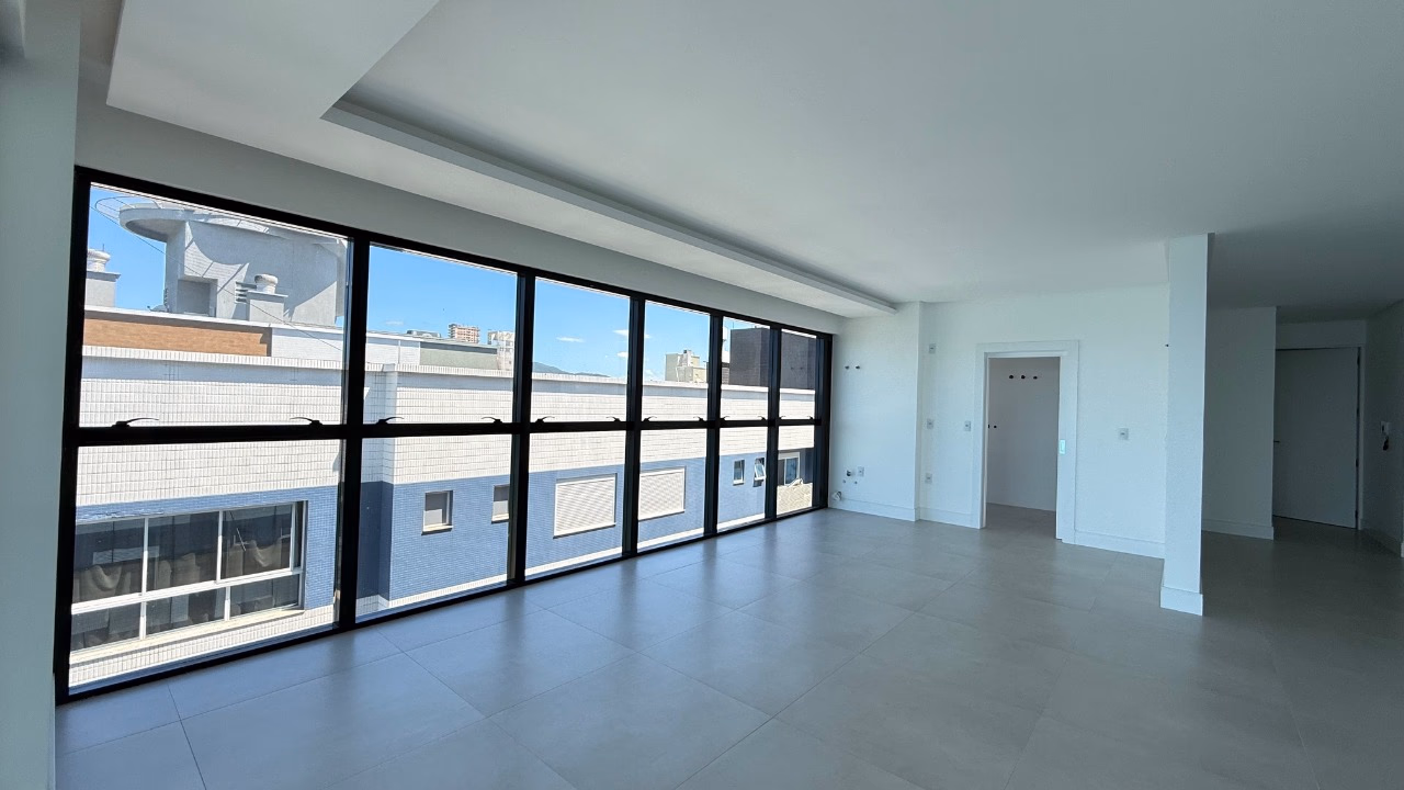 Apartamento 4 suítes em Meia Praia — Meia Praia, Itapema