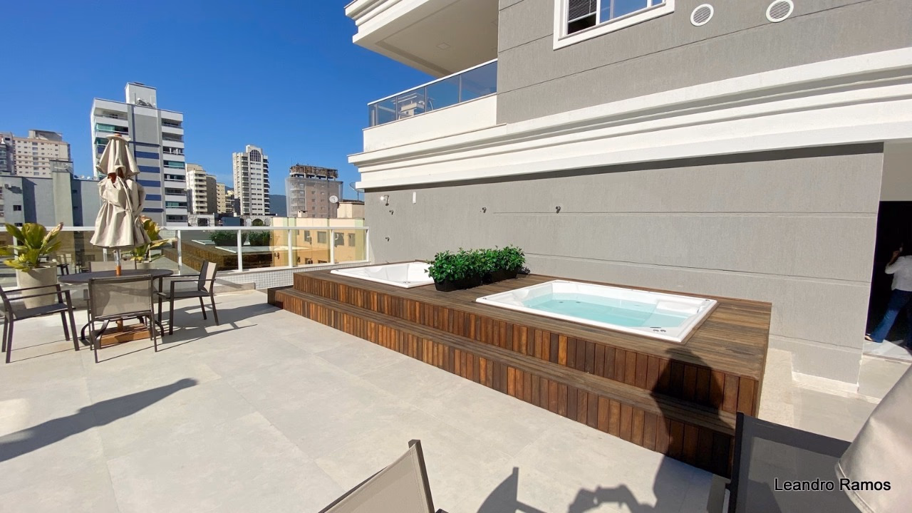 Apartamento 3 suítes em Meia Praia — Meia Praia, Itapema