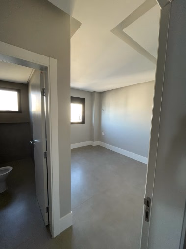 Apartamento 4 suítes em Meia Praia — Meia Praia, Itapema