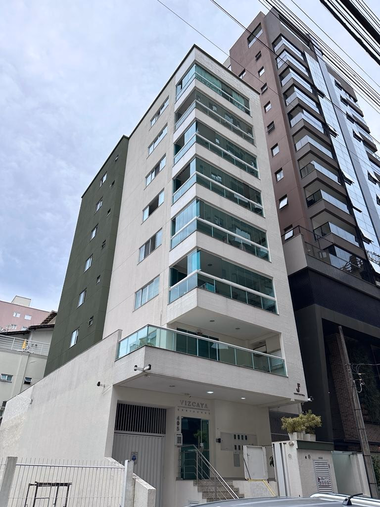 Vizcaya Residencial — Meia Praia